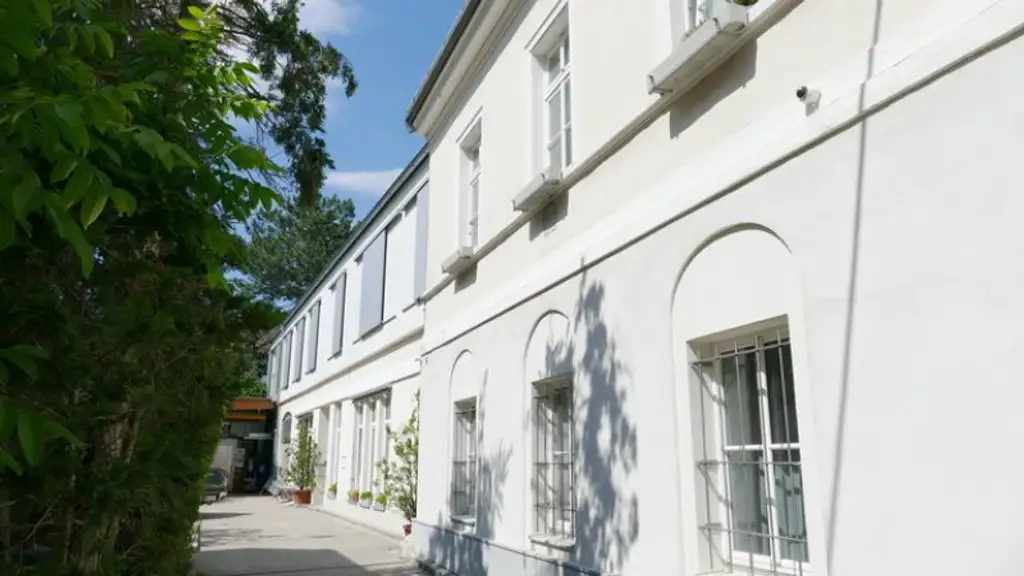 Sonnige ruhige 2-Zimmer Innenhof-Wohnung (Top 19)