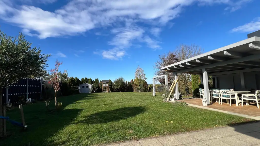 Wohnen mit bester Aussicht und schönem Garten in Schachendorf!
