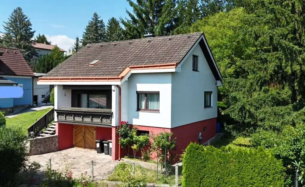 Einfamilienhaus mit Fernblick ins Grüne | Garage & Carport-Stellplatz | Südwest-Terrasse mit Sonnenschutz | Absolute Ruhelage I Voll unterkellert