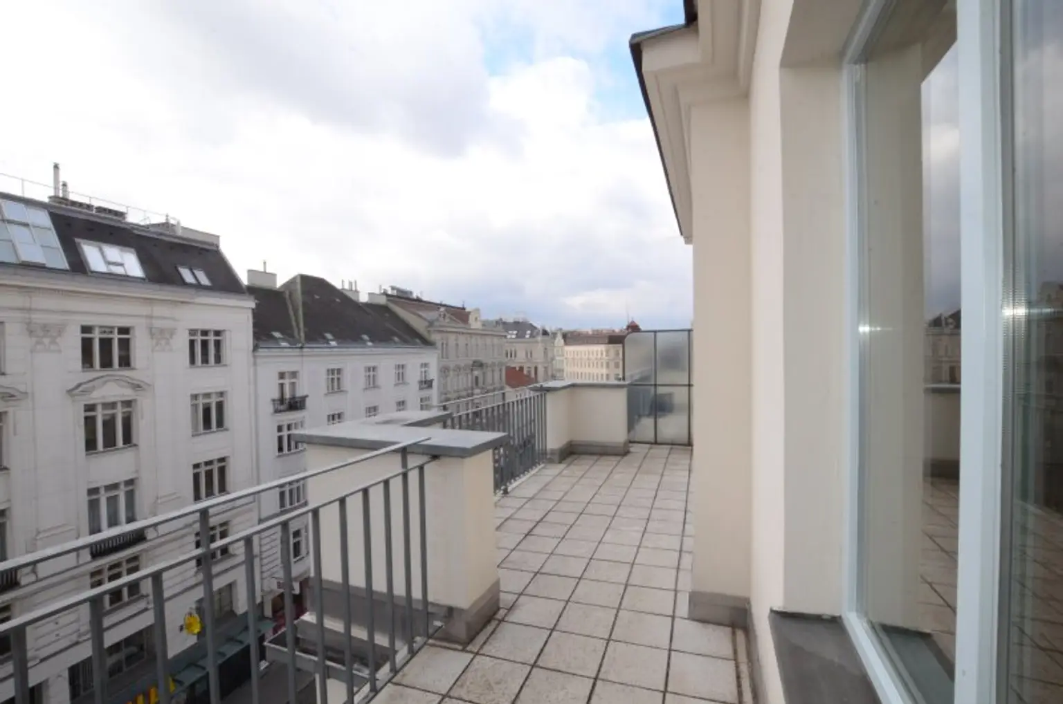 DG-Wohnung direkt beim Alten AKH