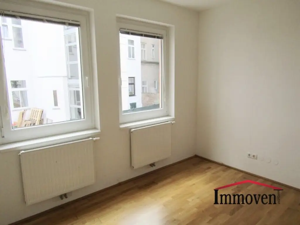 RUHELAGE -  2-Zimmerwohnung mit Balkon! (Mietbeginn 01.03.2026)