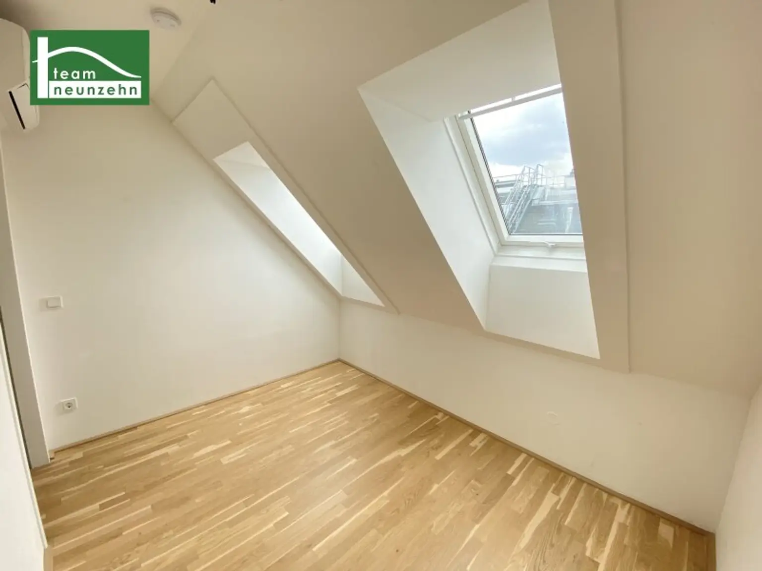 Klimatisierte Maisonette mit Dachterrasse in top Lage nahe U6, Millennium City und Donau! WG-geeignet!
