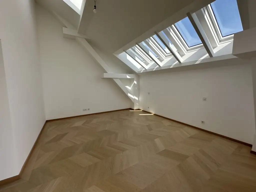 Gonzagagasse: moderne 4-Zimmer-Maisonette mit Freifläche: Leben im City-Center!