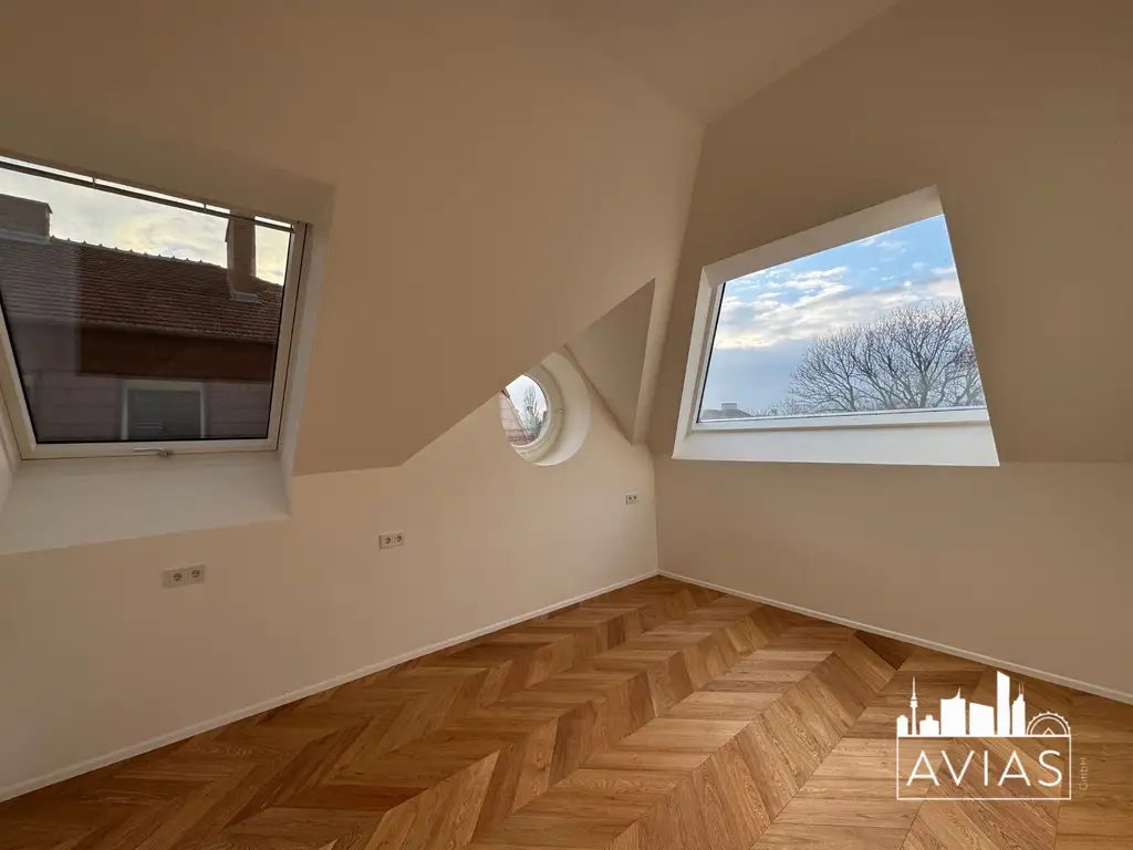 EXKLUSIVES PENTHOUSE MIT DACHTERRASSE NAHE SCHÖNBRUNN | ERSTBEZUG | RUHIGE LAGE