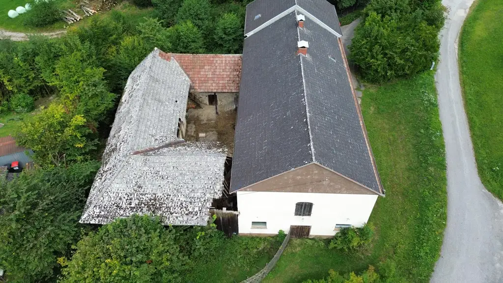 Wohnhaus - ehem. Bauernsacherl - mit Sanierungsrückstand
