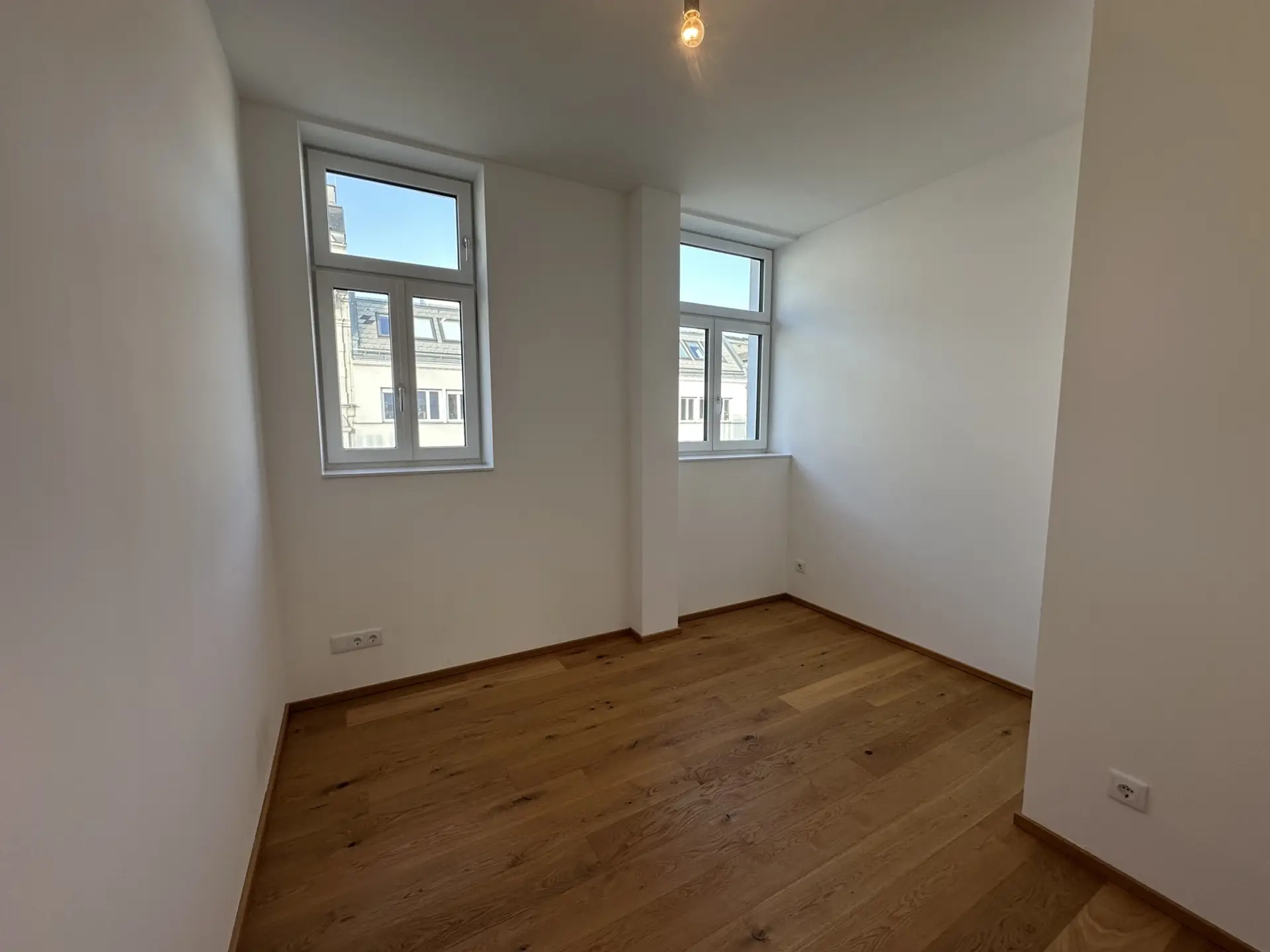 20250325_151236995_iOS