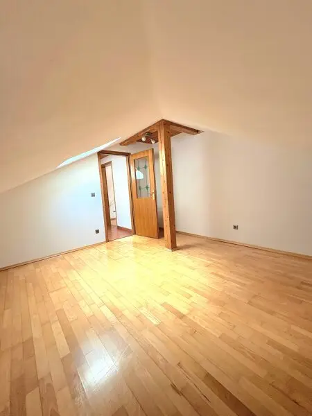 Schlafzimmer - OG - Haus - Obertöllern - Kaufen