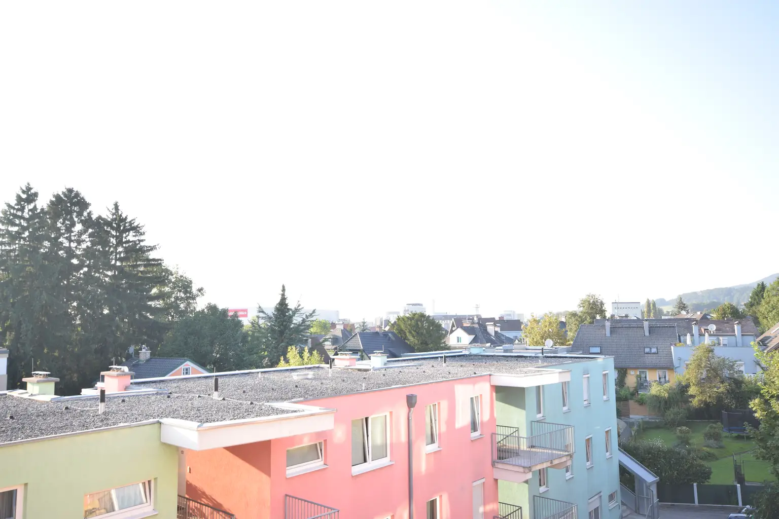 "ITZLING - Sonnige Wohnung mit Balkon und TG-Stellplatz"