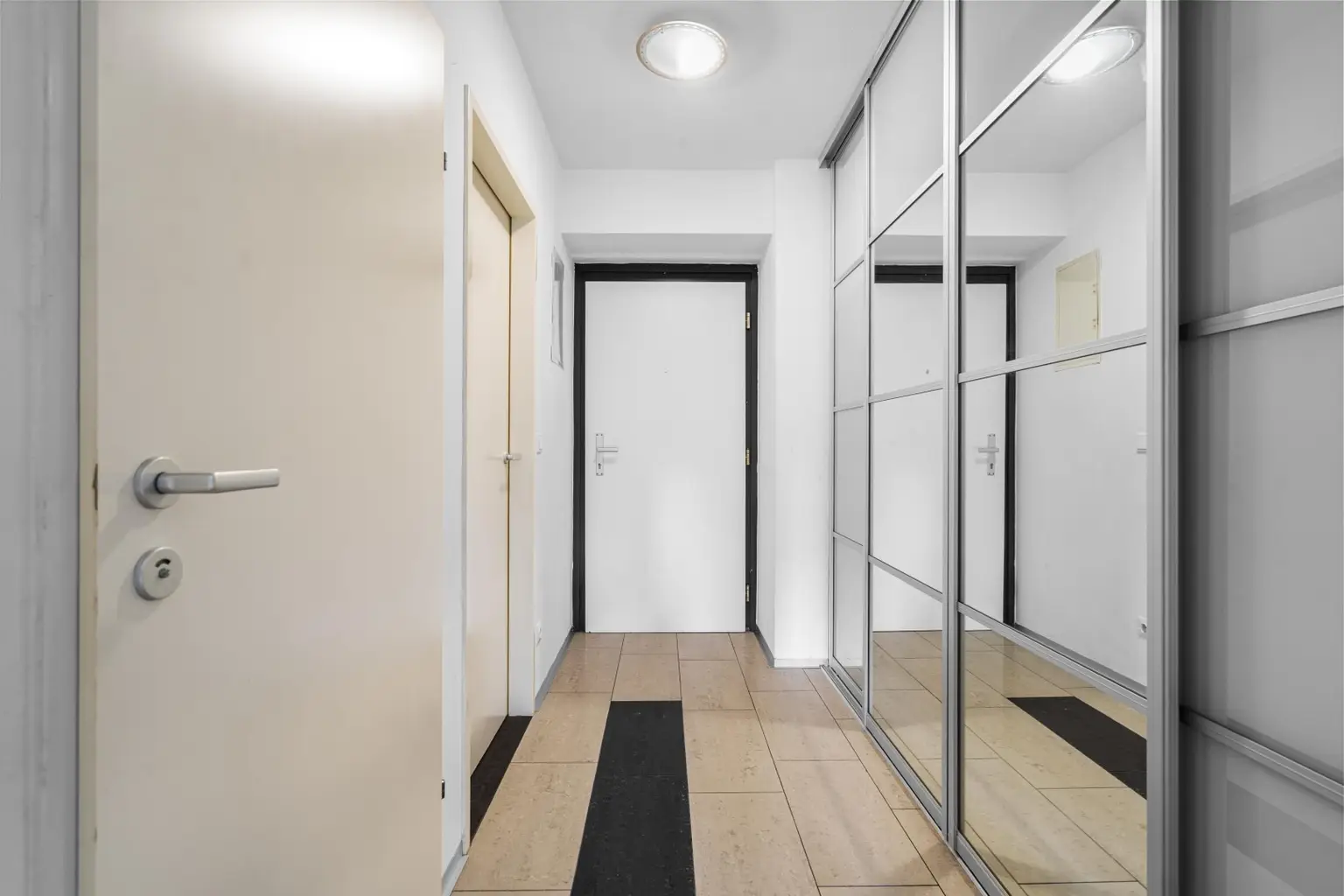 "Uno Cty- Donau City- 3 Zimmer Maisonette- Loggia"