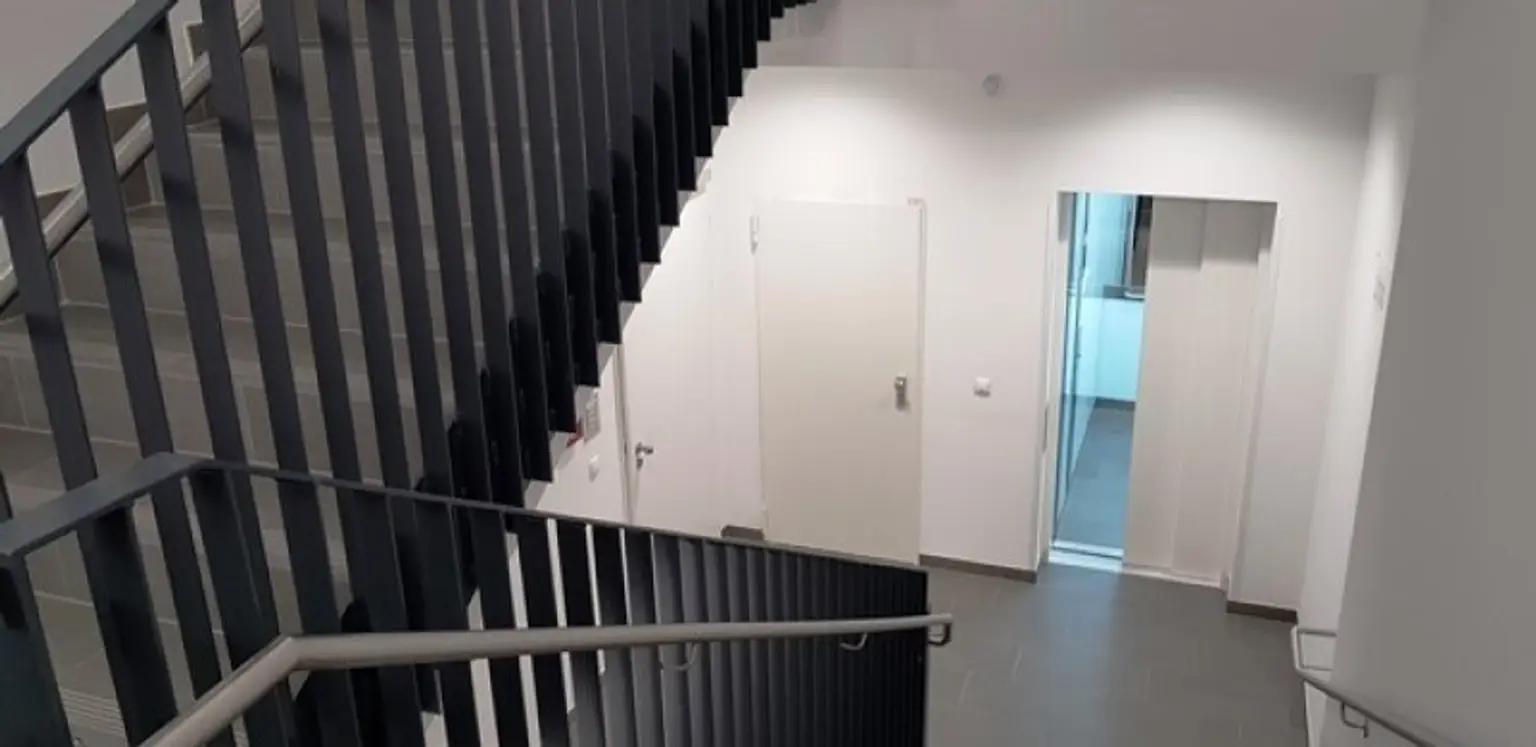 Ordinationsräume im MEDBASE19 vis-à-vis PRIVATKLINIK Döbling I U6 & U4 und D-Wagen