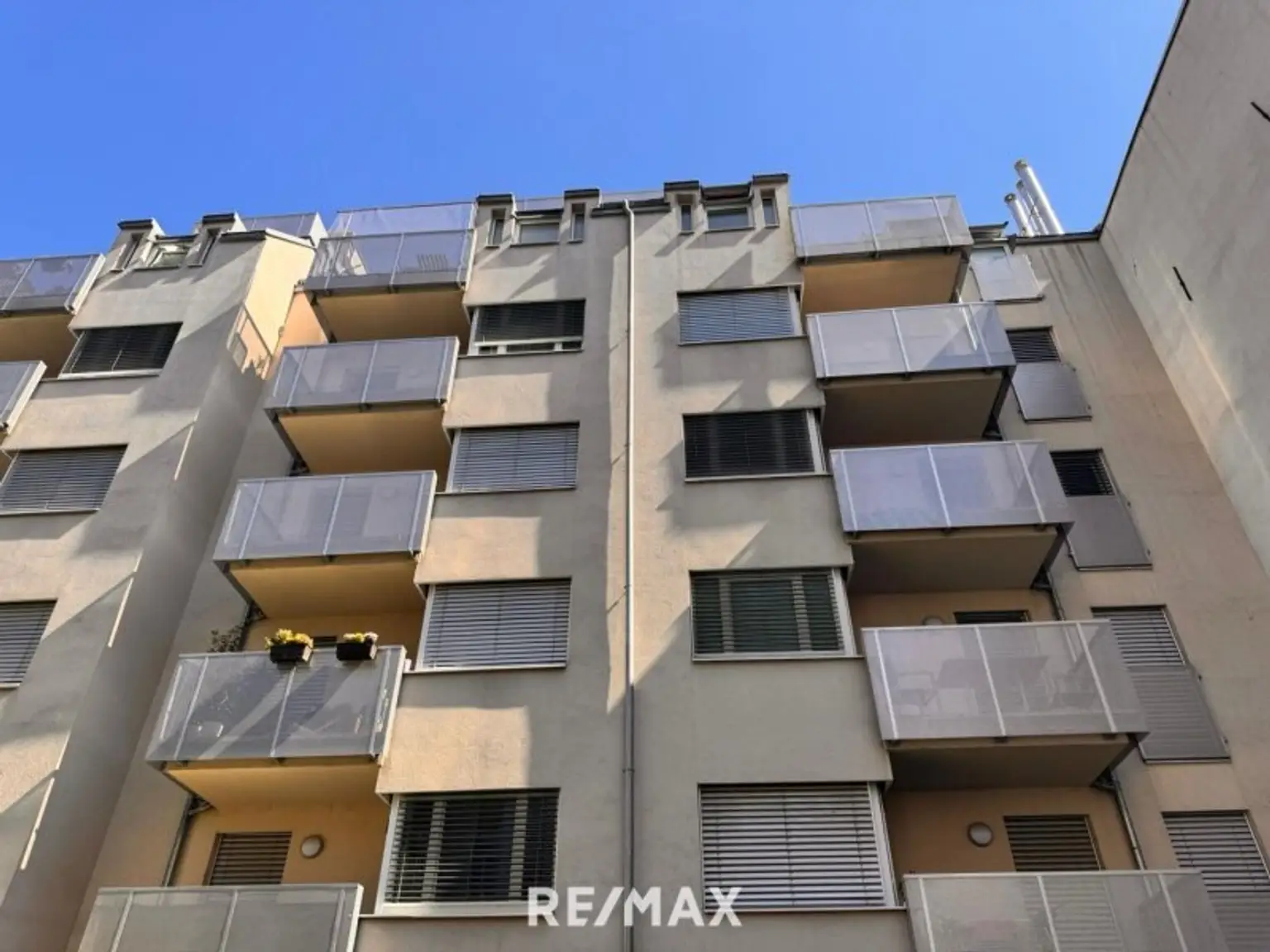 DACHGESCHOSSWOHNUNG MIT STIL&TOPLAGE NAHE ROCHUSMARKT