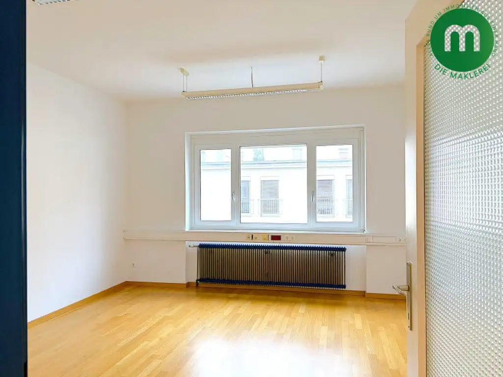 Büro oder Praxis in Top-Lage am Kagraner Platz – 1220 Wien