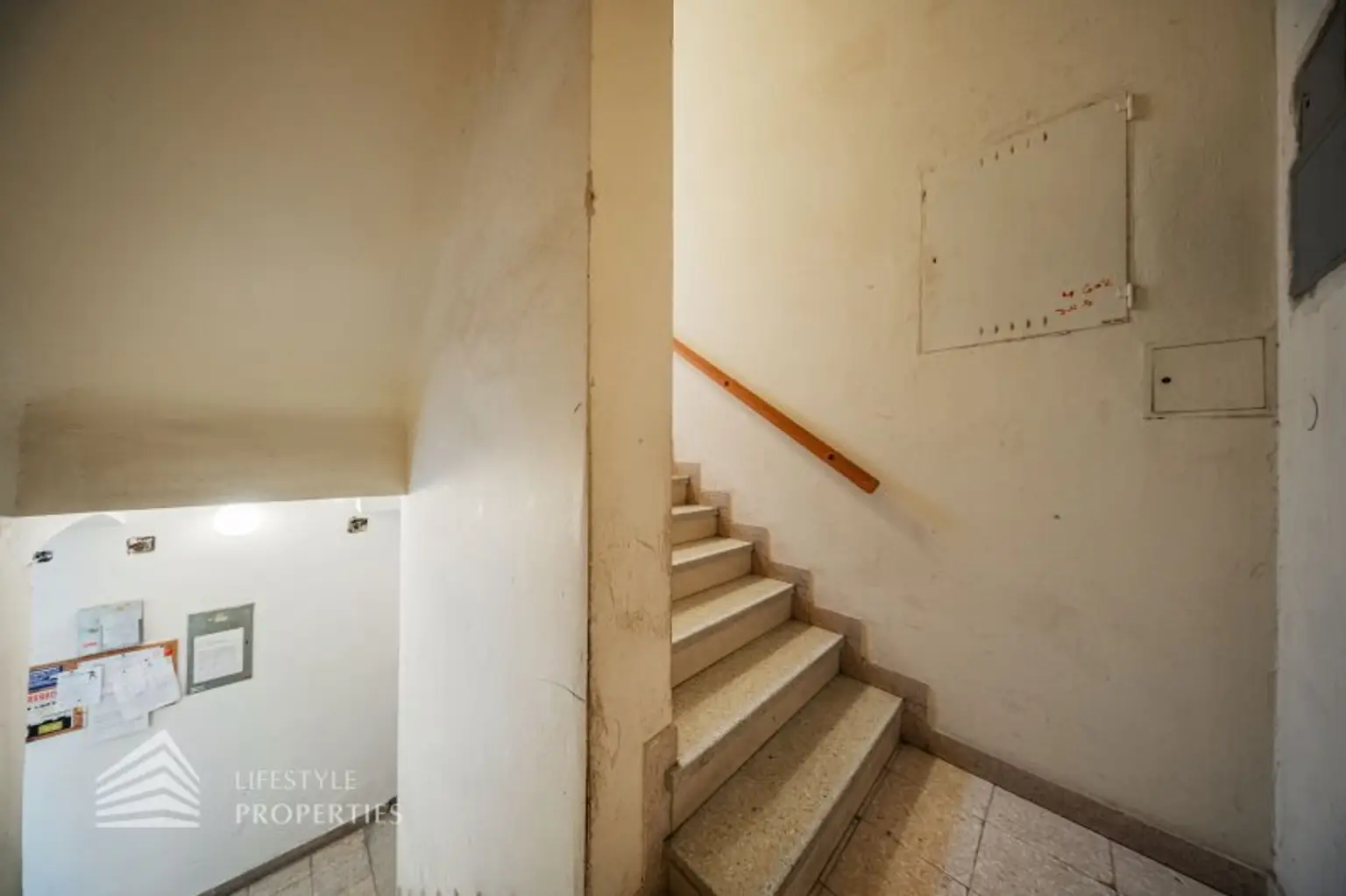 Sanierungsbedürftiges Zinshaus mit vorhandener Studie, Nähe Meidling Banhof