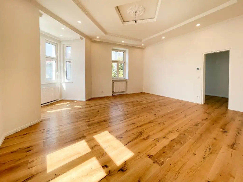 NÄHE AUGARTEN: helle sanierte 3-Zimmerwohnung inkl. neuer Küche