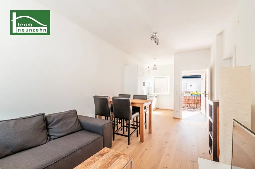 EIGENBEDARF ODER INVESTMENT MIT ca. 3,5% RENDITE! SEHR GUTER ZUSTAND! SANIERTE & MÖBLIERTE DACHGESCHOSS-WOHNUNG INKL. KÜCHE! SOFORT BEZIEH- ODER VERMIETBAR!