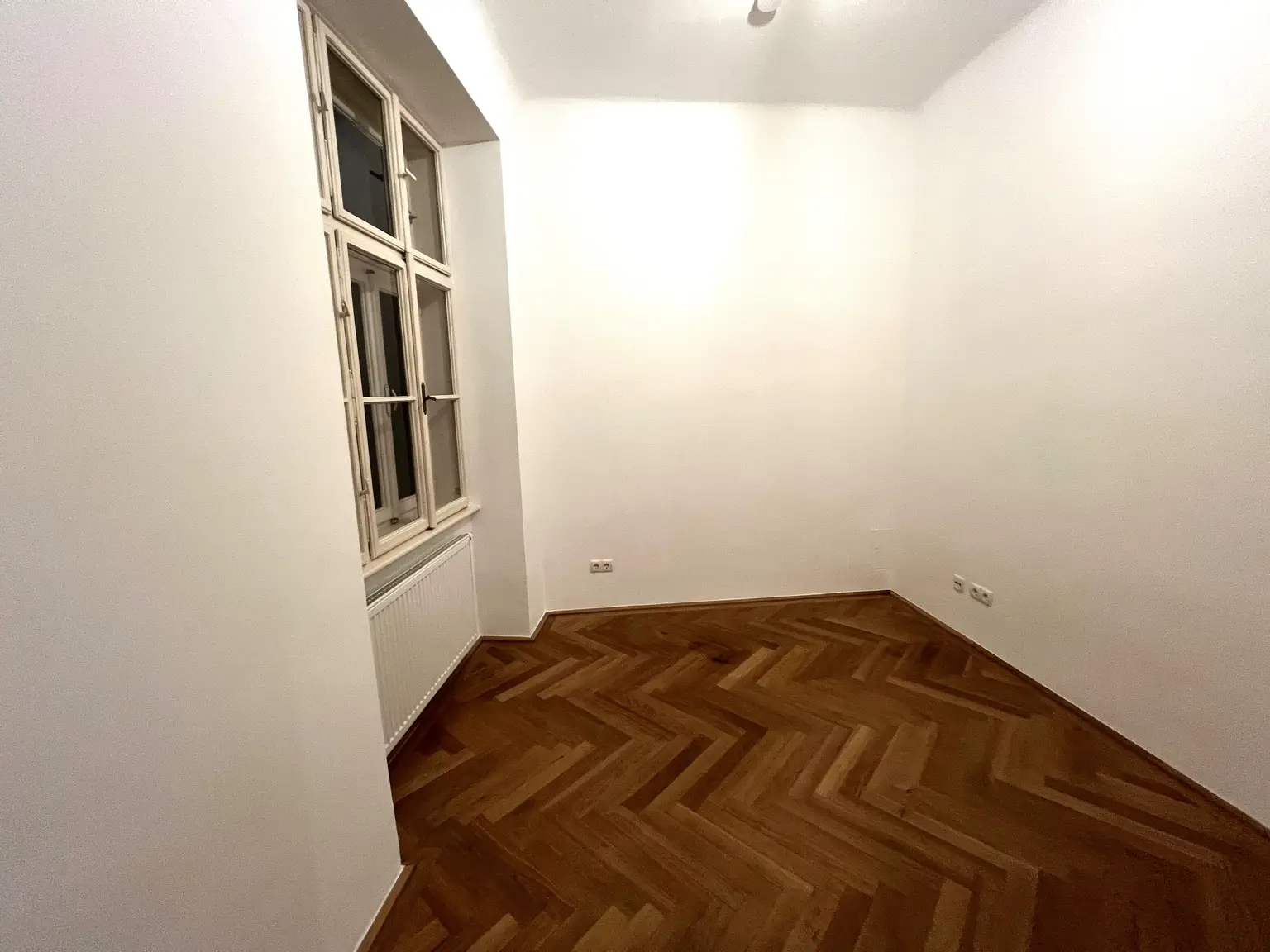 Unbefristet: Ruhige 4-Zimmer-Wohnung nahe Naschmarkt