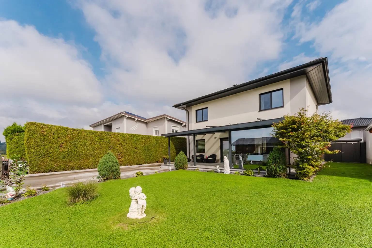 Modernes Einfamilienhaus in Regau!!