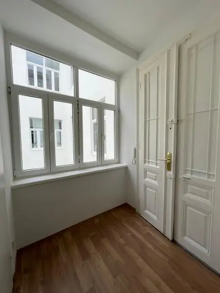 Sanierte 2 Zimmer Wohnung mit 45 m² im Herzen des. 3. Bezirkes