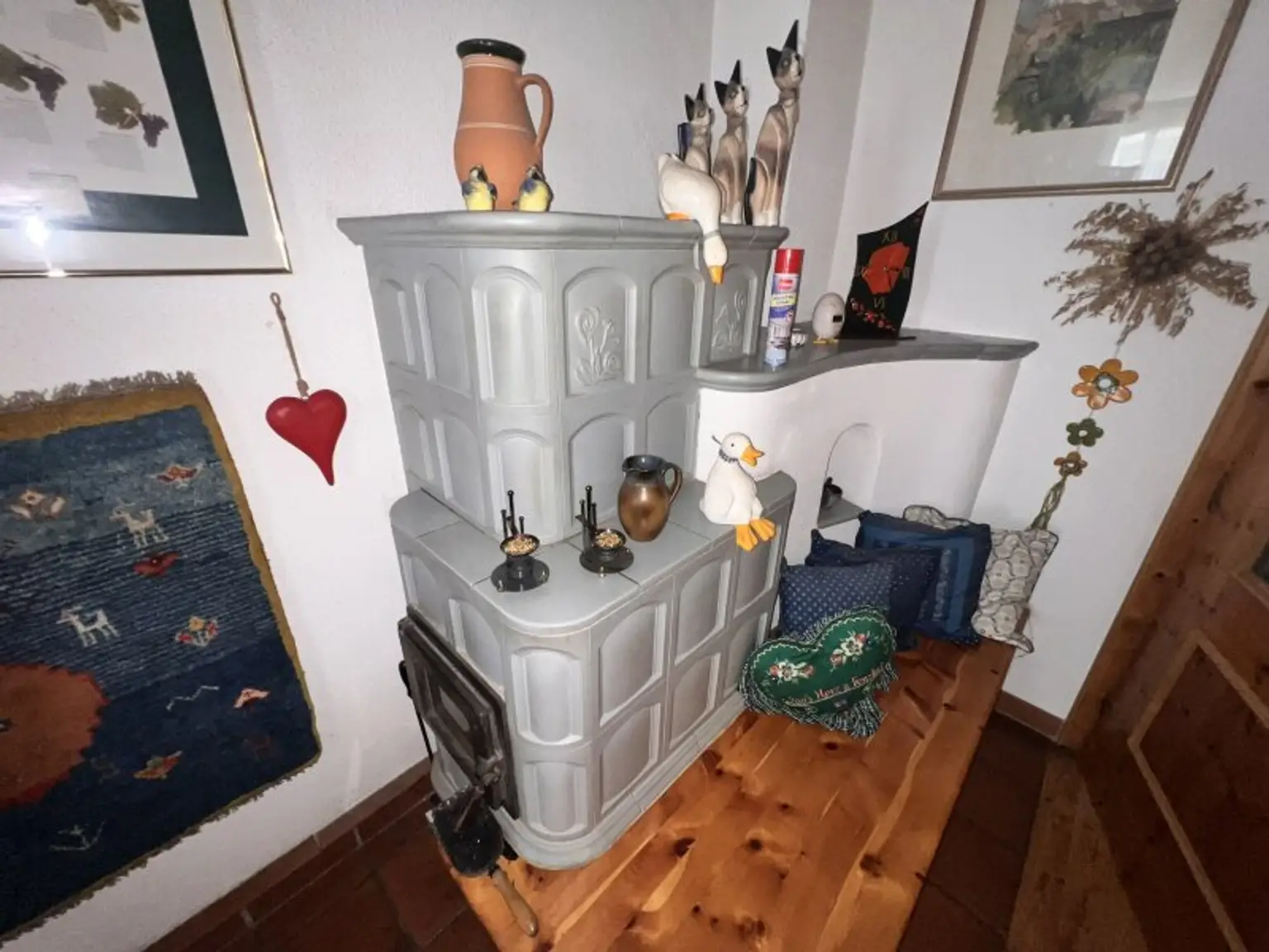 stilvolles Stadthaus in zentraler Lage mit Garten und mehreren, vermietbaren Wohnungen und Büros