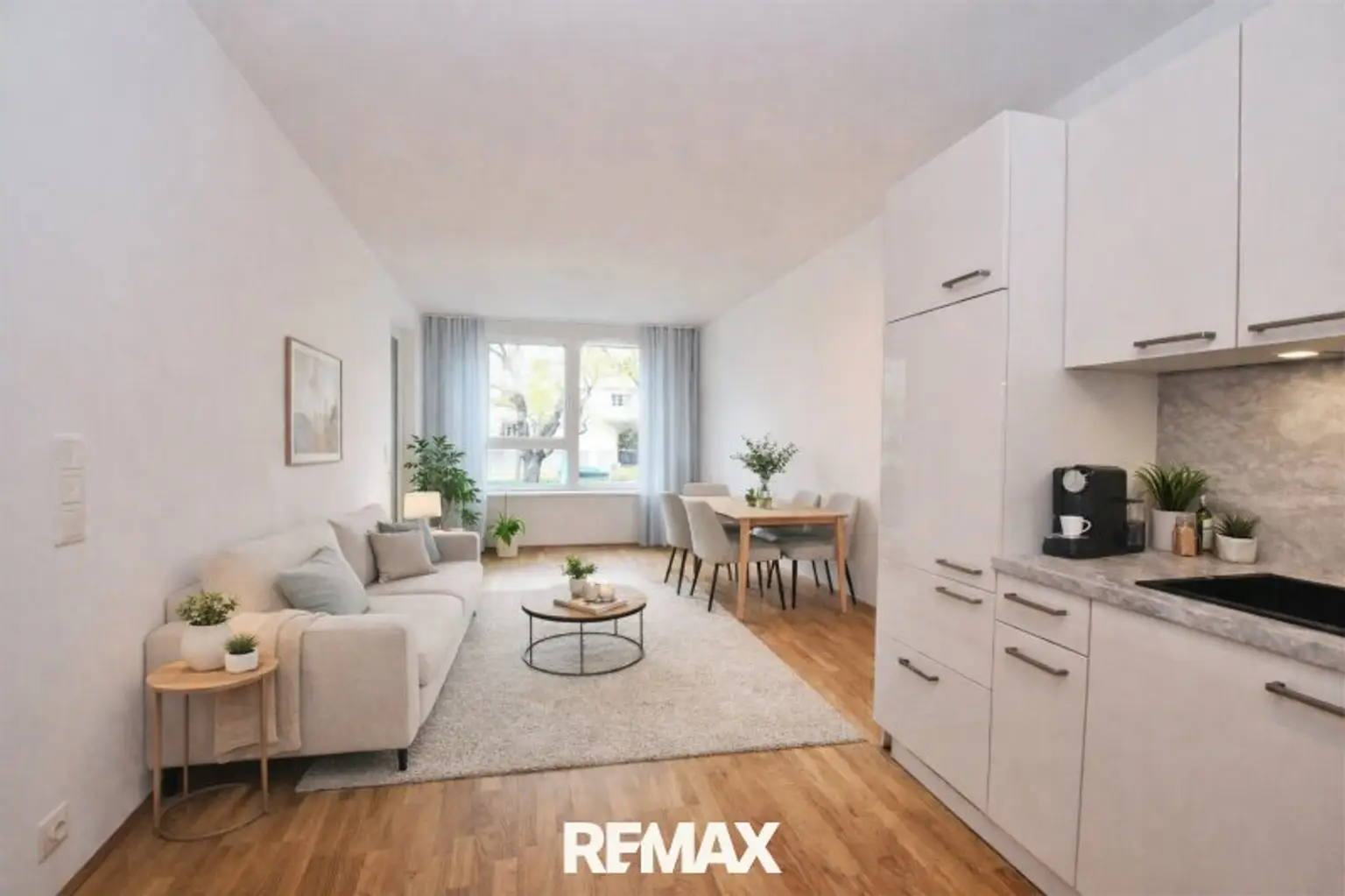 Wohnzimmer (virtuell eingerichtet)