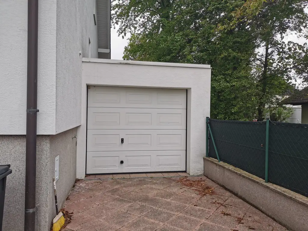 Einfamilienhaus mit Pool