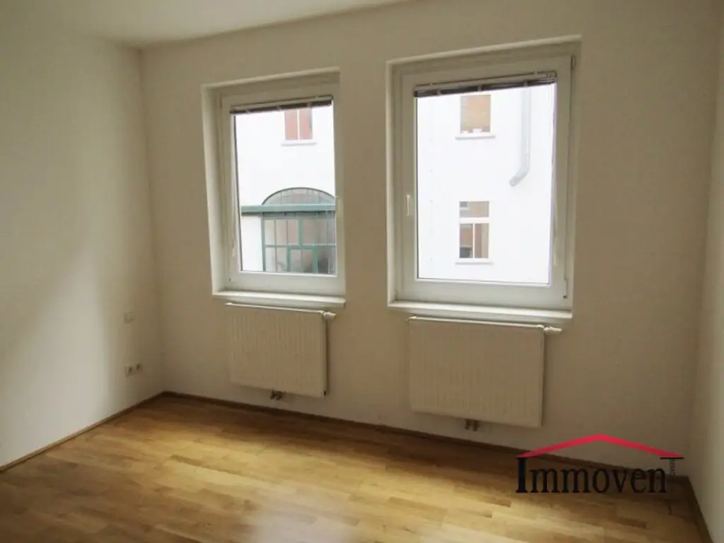 RUHELAGE -  2-Zimmerwohnung mit Balkon! (Mietbeginn 01.03.2026)