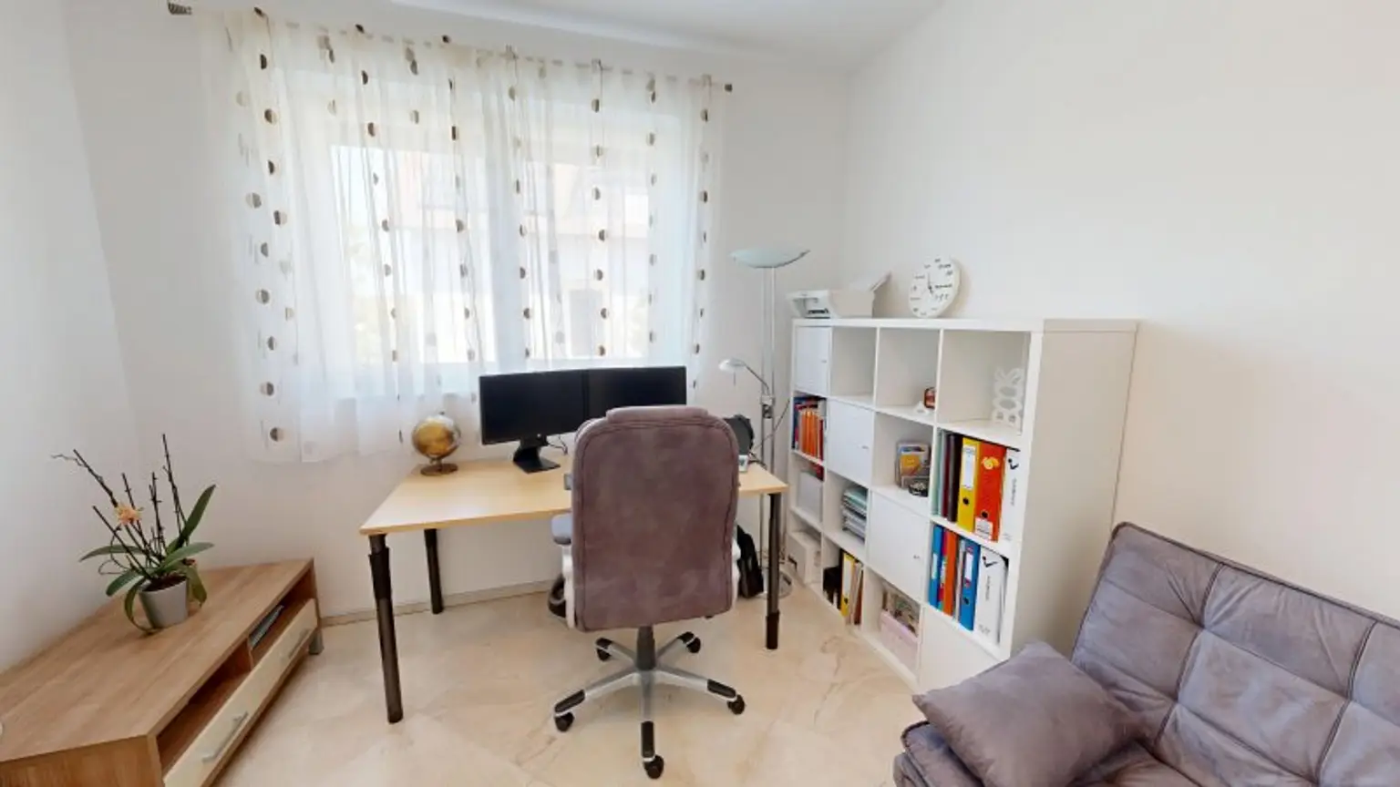 EG - Homeoffice / Zimmer