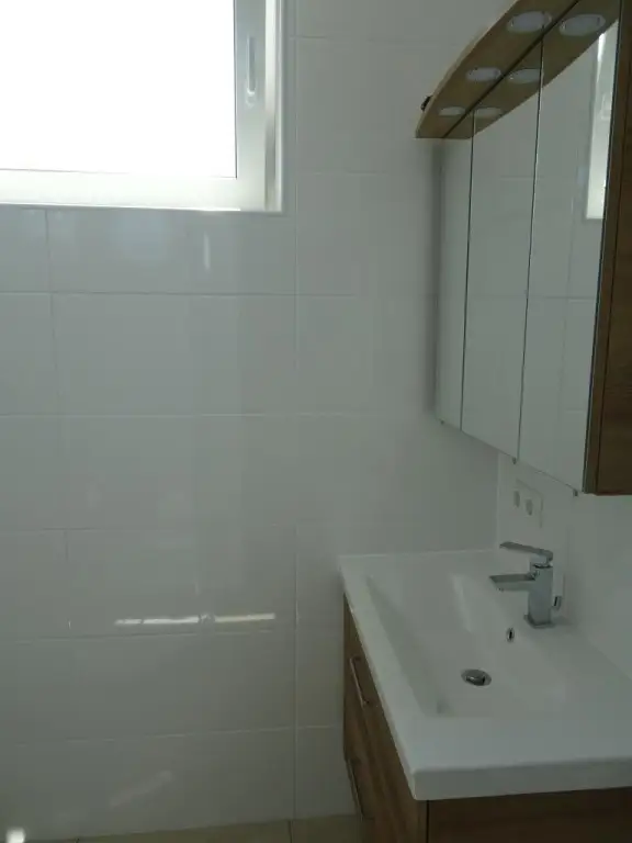 Sonnige 2,5-Zimmer-Wohnung mit Balkon und Mieter!