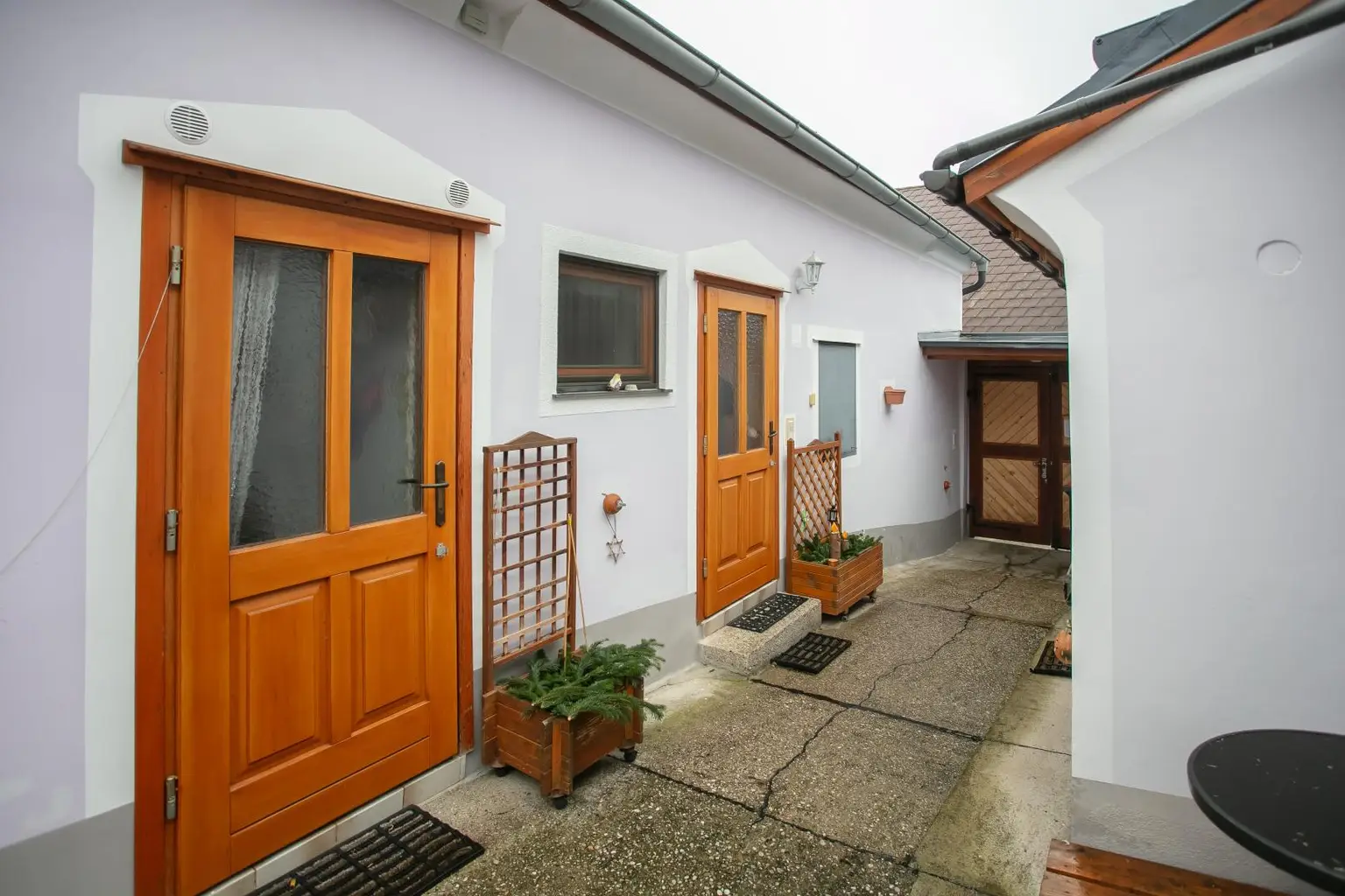 WE 1 und Keller Eingänge