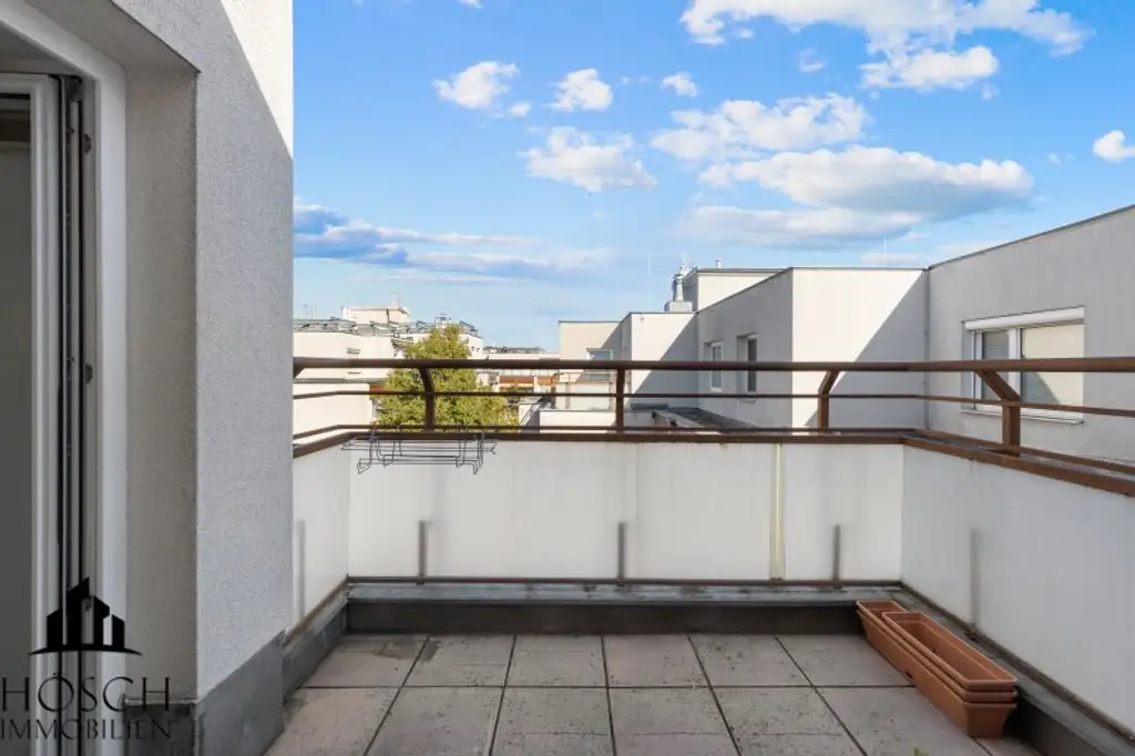 Zwei-Zimmer-Wohnung mit toller Freifläche in attraktiver Lage
