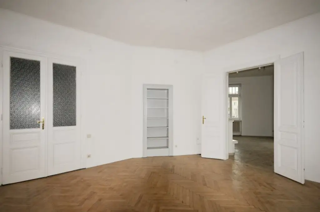 IHR SANIERUNGSPROJEKT - 3-ZIMMER-ALTBAUWOHNUNG MIT TERRASSE