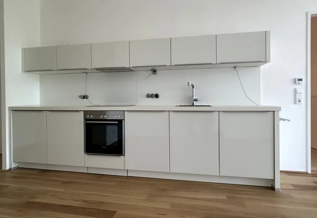 Wunderschöne 2 Zimmerwohnung mit großem Balkon im Zentrum