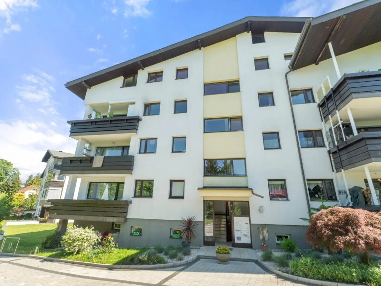 Kernsanierte, schöne, sowie sonnige und ruhige 3 Zi Wohnung 95,00m² mit Loggia in Maria Saal - Ratzendorf - Wohnen im Grünen!