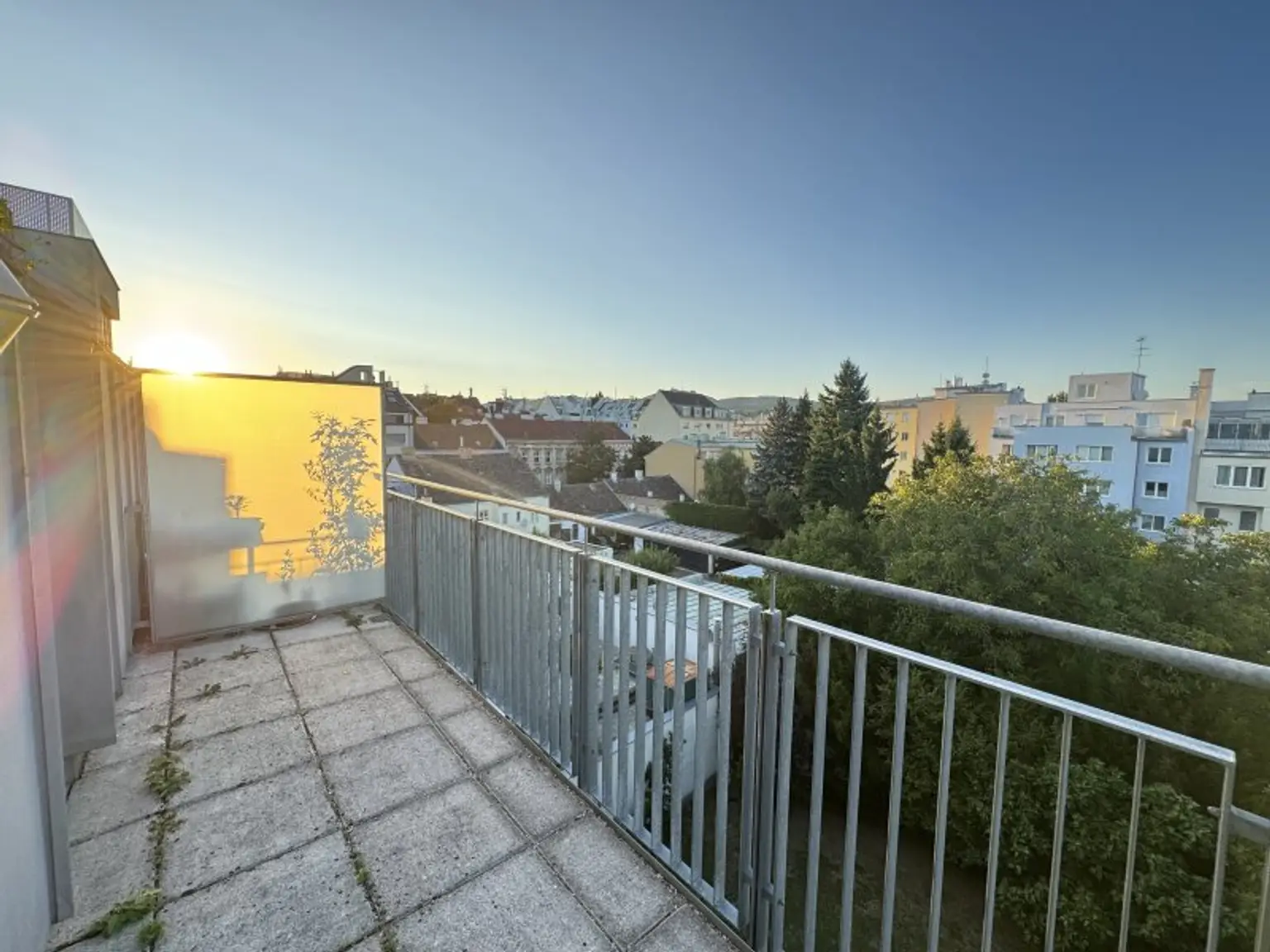 Traumhafte 3-Zimmer-Dachgeschoßwohnung mit Loggia in Döbling!