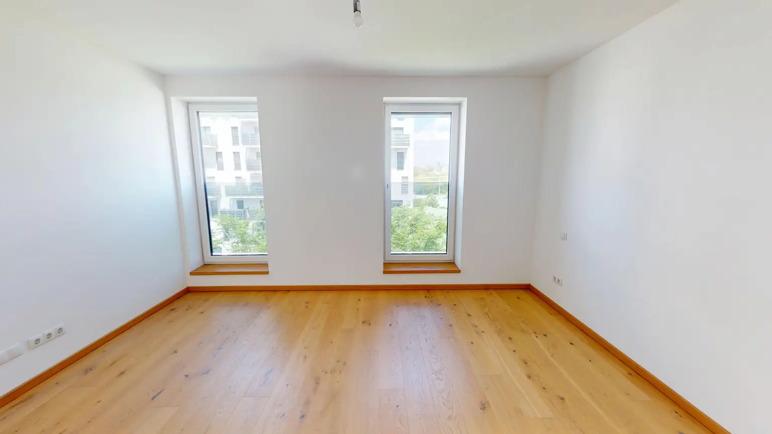 Moderne Dachgeschosswohnung mit Balkon in Brigittenau