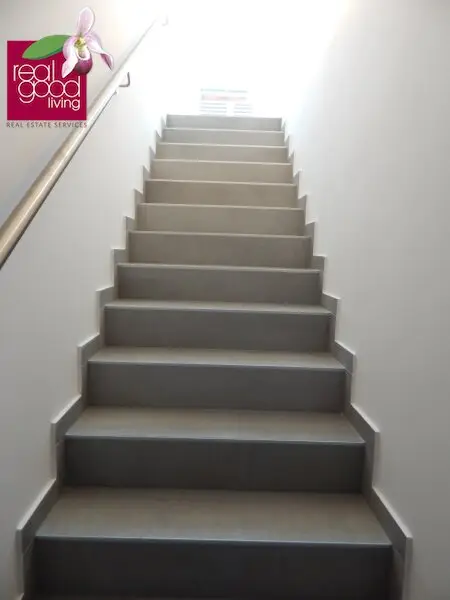 PROVISIONSFREI – Villa mit Pool, voll unterkellert – mit Top-Ausstattung