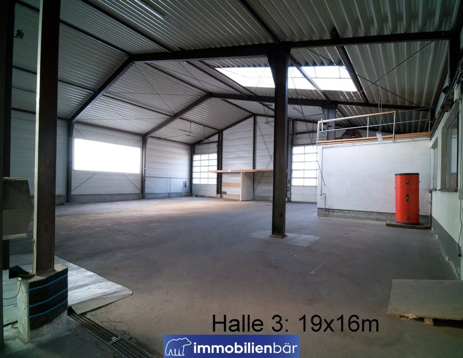 günstige Lagerhalle in Zell an der Pram - ca. 234m² - Halle 2