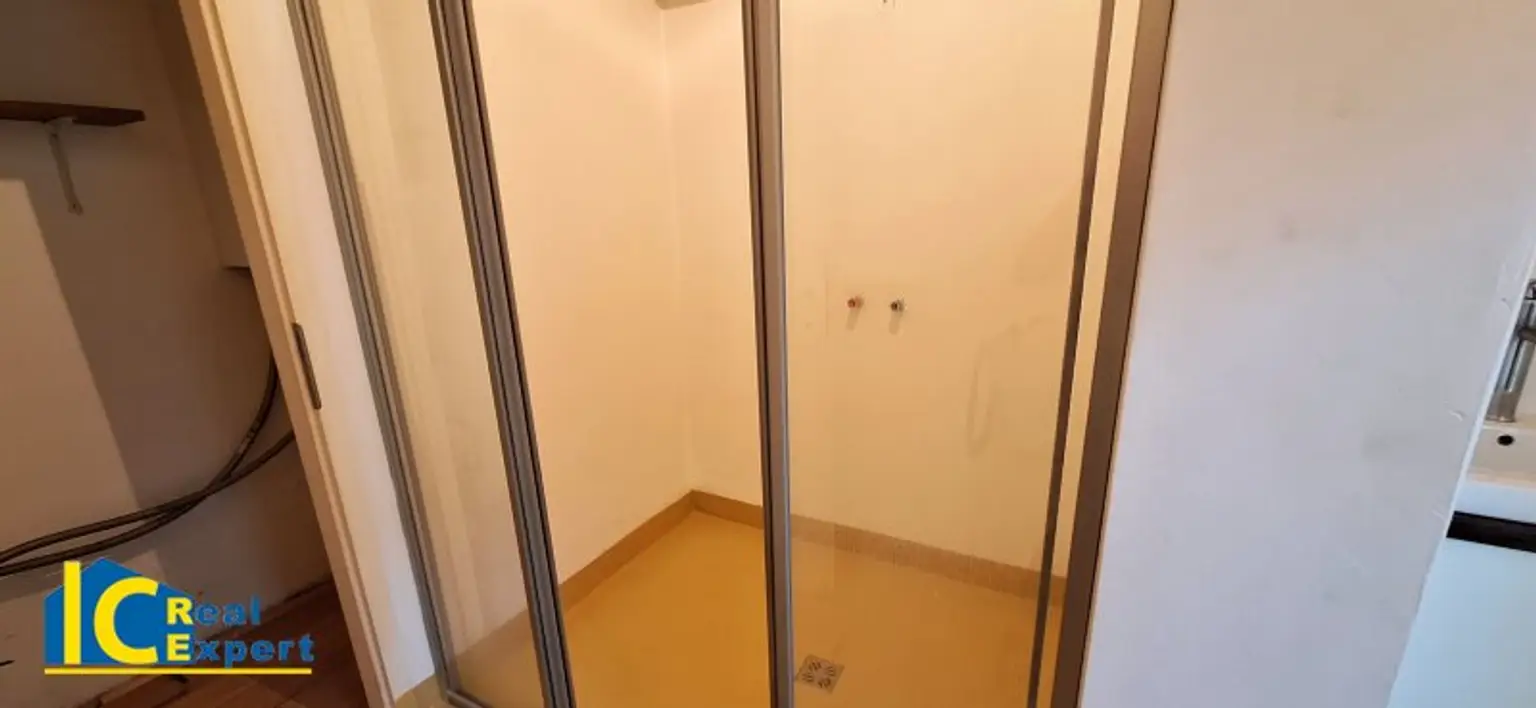 Großzügige Walk In Dusche