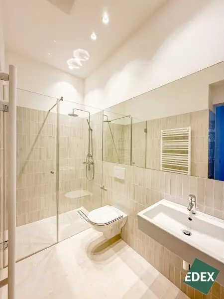 Hofseitiges Büro Nähe Pilgramgasse