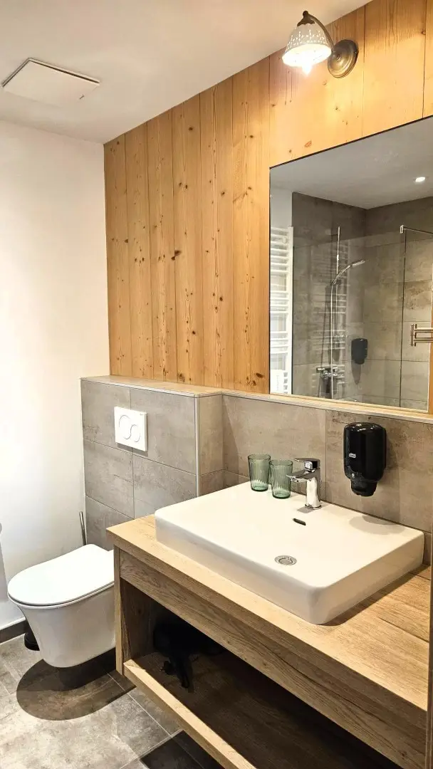 Perfekt aufgeteile kleine Penthouse Wohnung