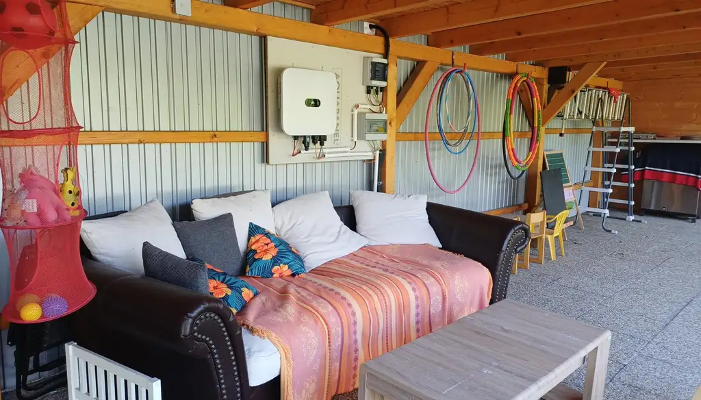 Vollkomfort Einfamilienhaus mit Pool, Sonnenterrasse und großem Garten