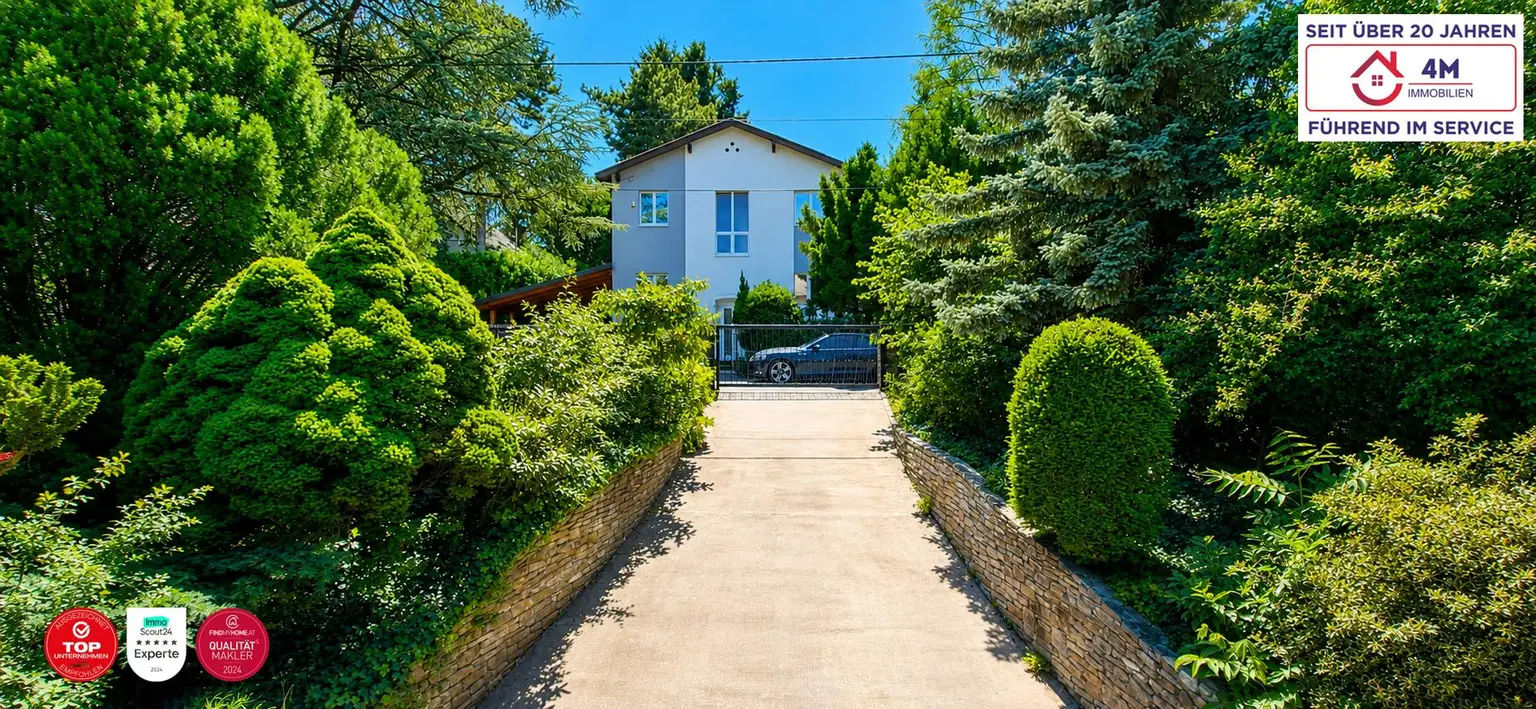 Zufahrt zur Garage/ Außenabstellplätze