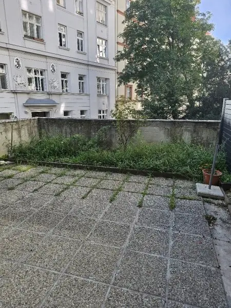 Maisonette mit Terrasse und Garten - Gegenüber Sofiensäle