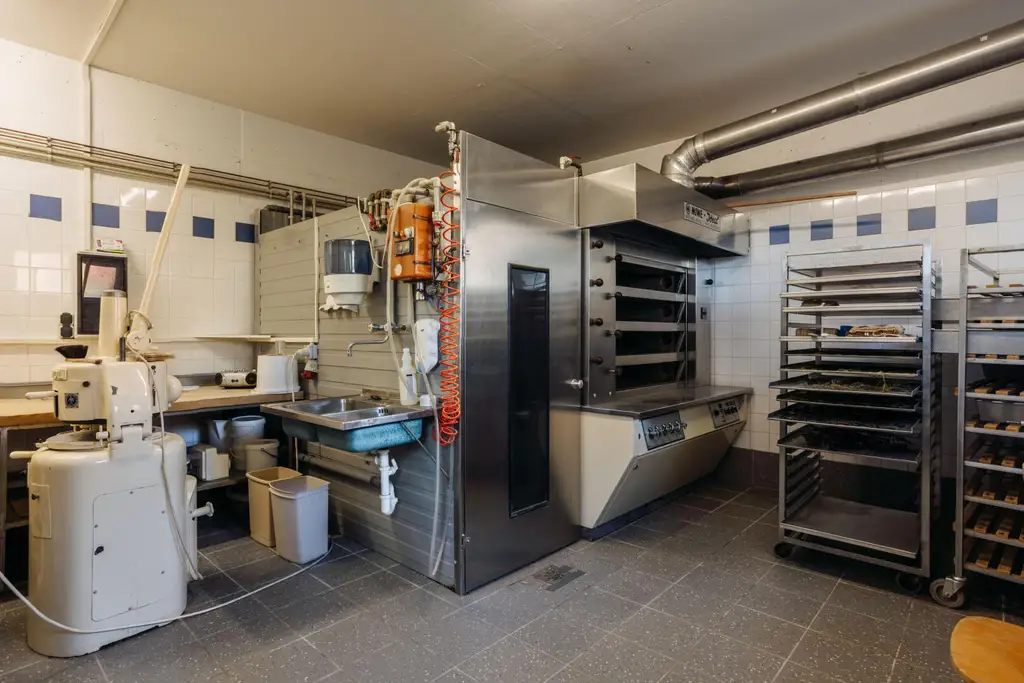 Buschenschank/Heuriger Eory zum Traubenkogel zu verkaufen!