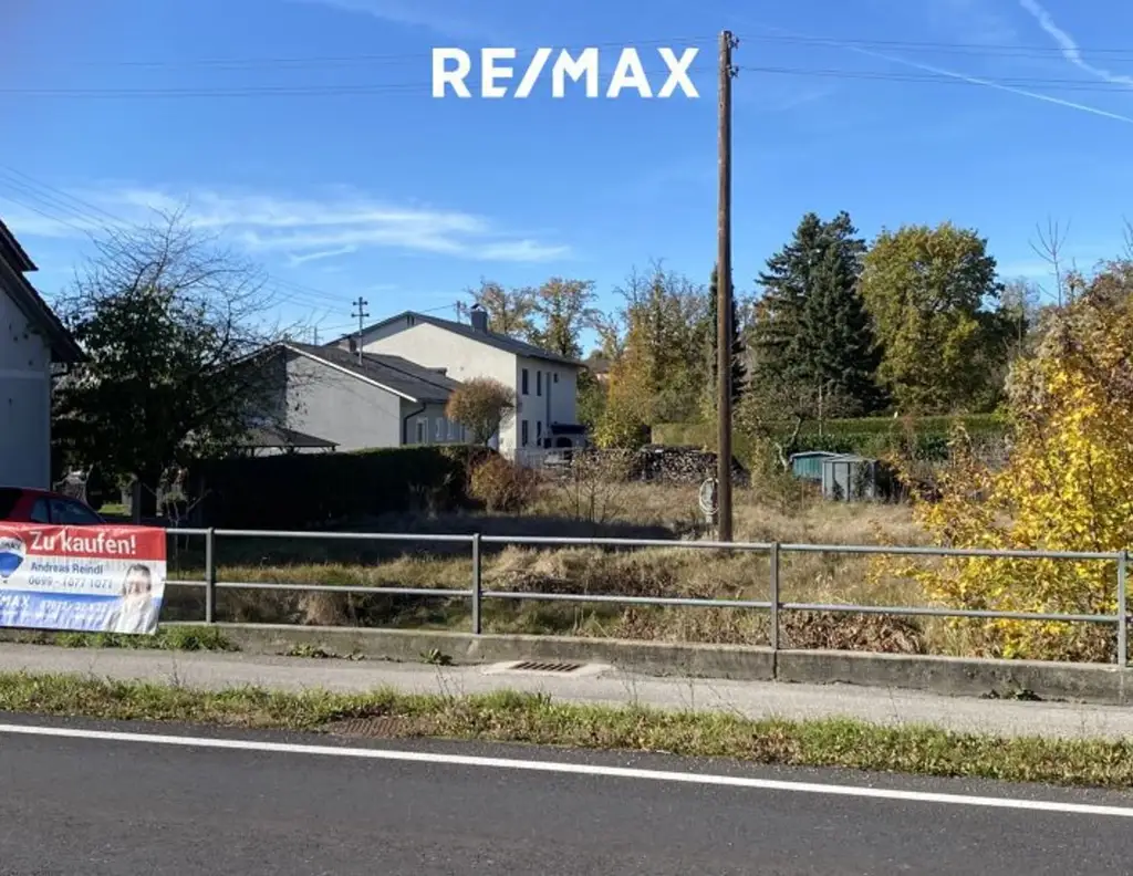 Ebenes, nahezu rechteckiges und damit leicht zu bebauendes Grundstück zwischen Enns und Kronstorf