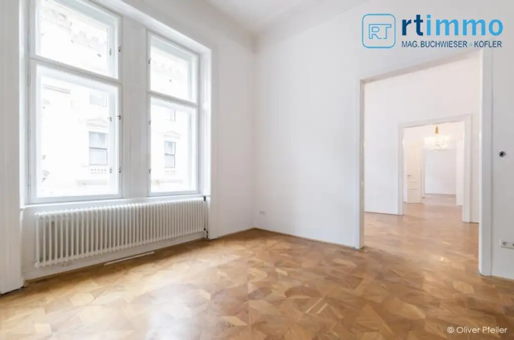 REPRÄSENTATIVE KLASSISCHE BEL ETAGE WOHNUNG IM BOTSCHAFTSVIERTEL