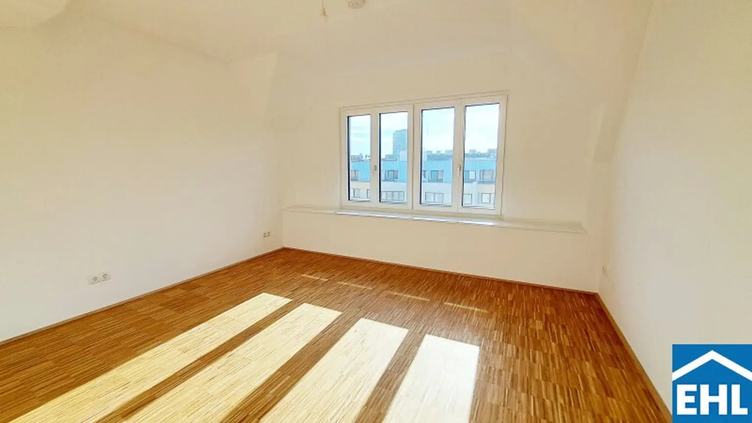 Weitblick investieren: Exklusive Dachgeschoß-Vorsorgewohnungen mit 360°-Ausblick in Top-Lage der Stadt
