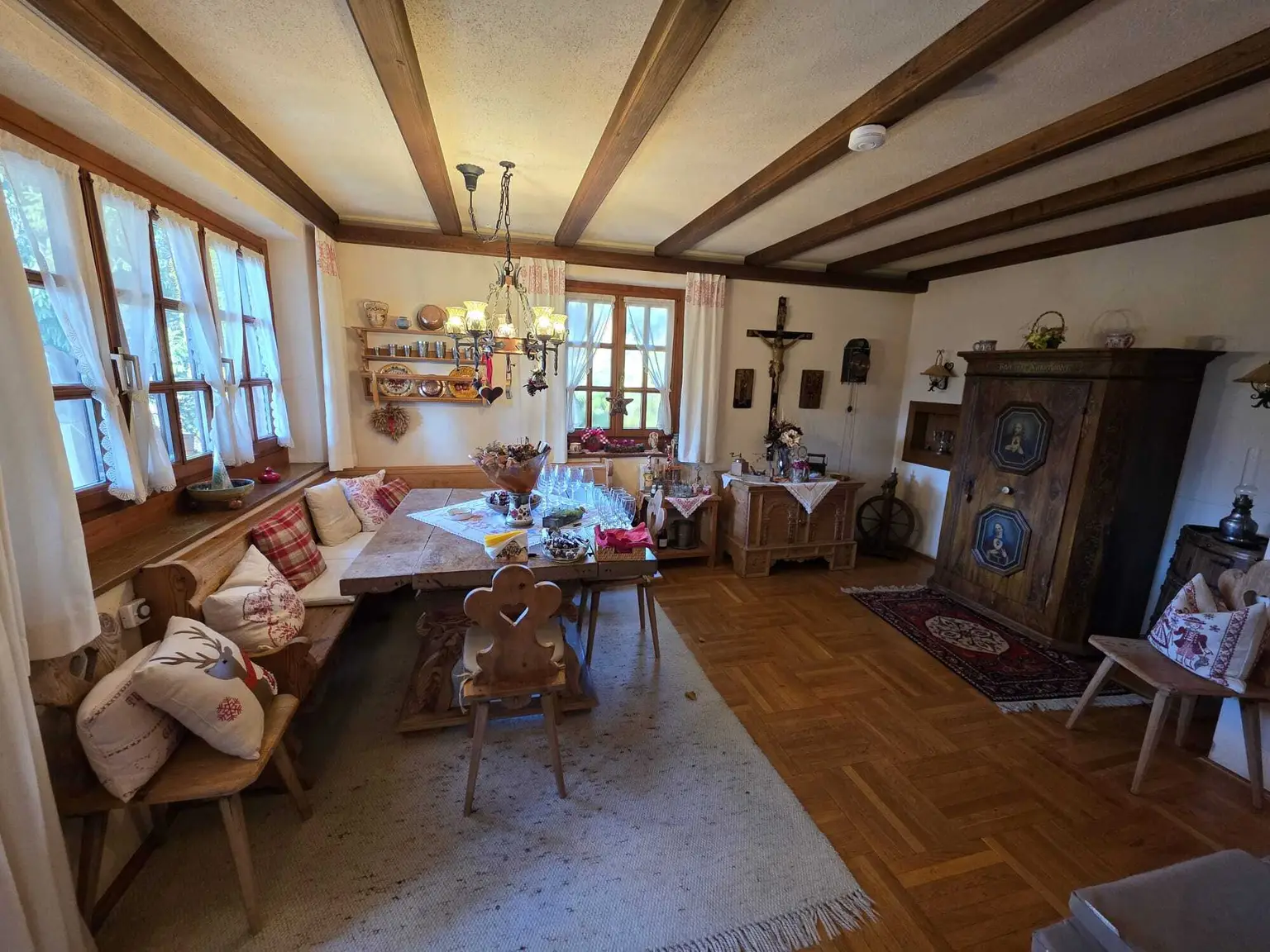 Charmantes Zuhause mit liebevollen Details in malerischer Umgebung!