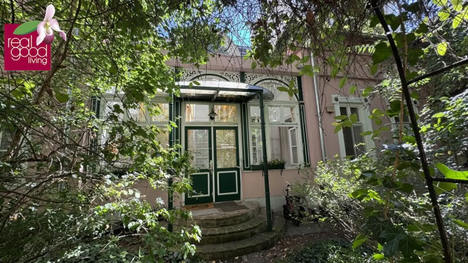 „Charmantes Zinshausensemble nahe Schloss Schönbrunn – mit Geschäftslokal, Dachgeschoßausbau & separater Gartenvilla“