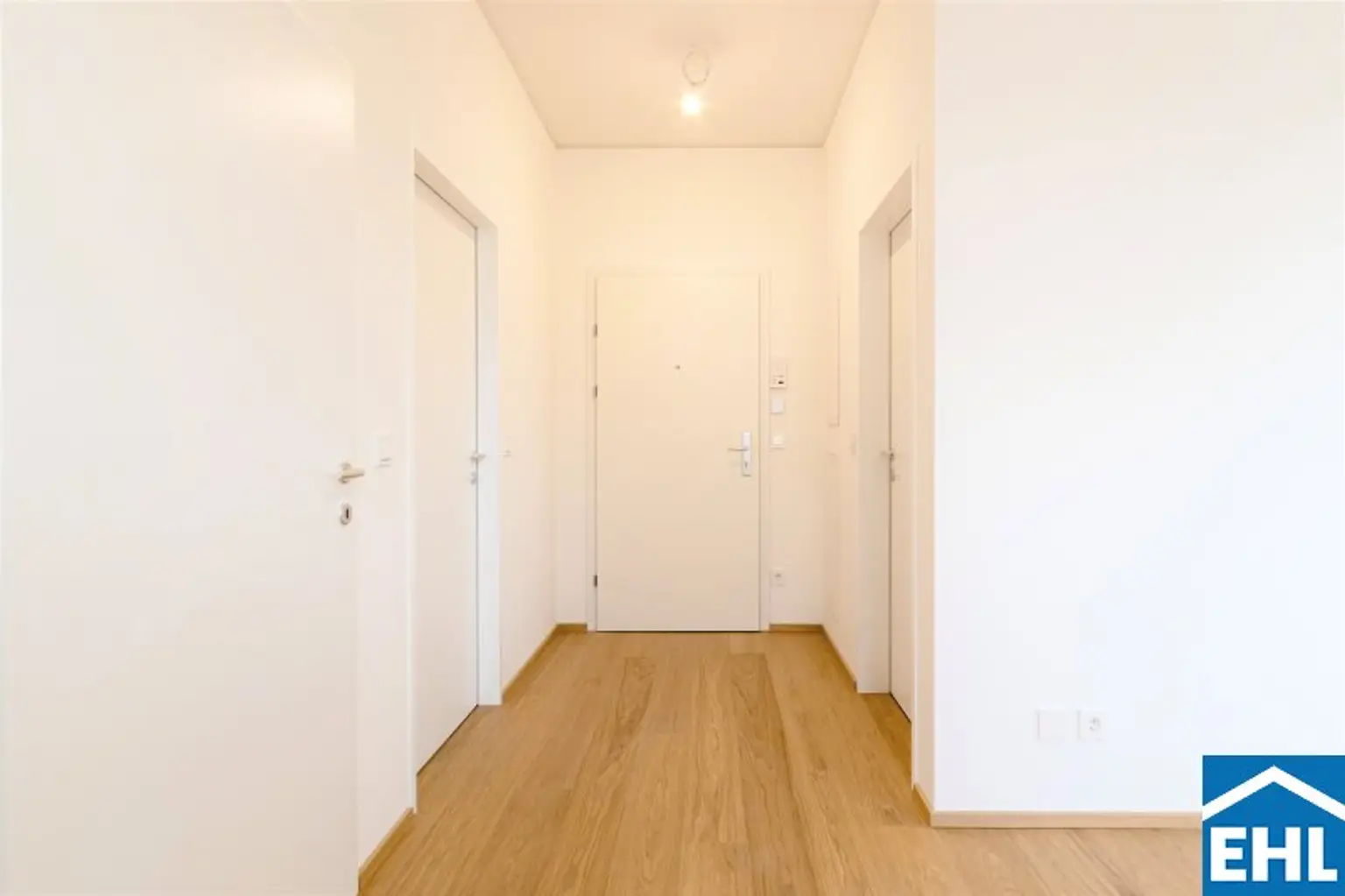 Wunderschöne 3- Zimmer Wohnung mit Terrasse direkt an den Donau- Auen!